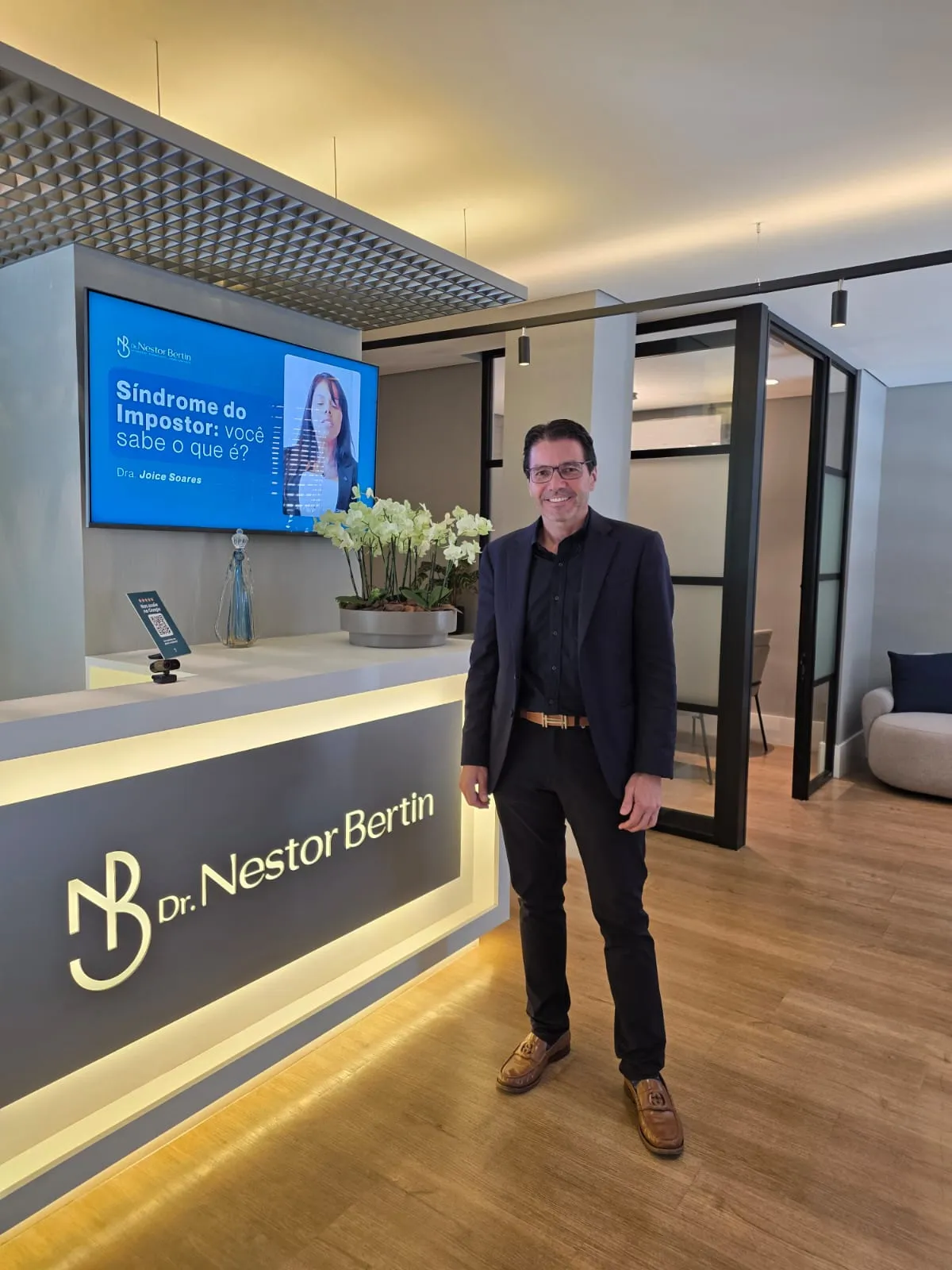 Dr. Nestor Bertin